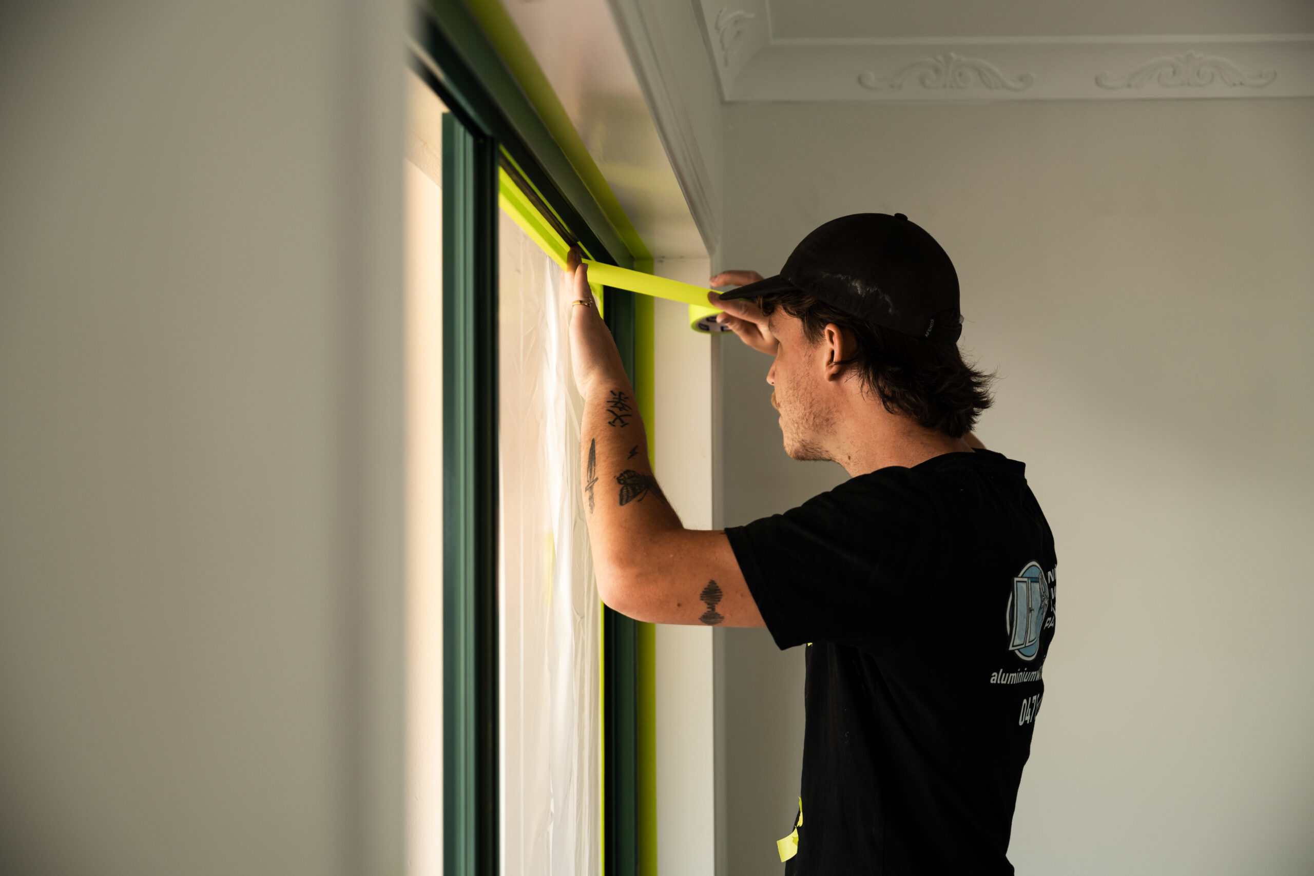 Transform Your Aluminium Window Frames – Painting That Adds Value and Style